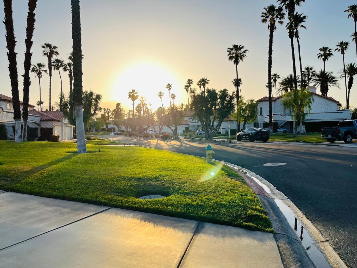 Idyll In The Desert - Immaculate Palm Desert Getaway エクステリア 写真