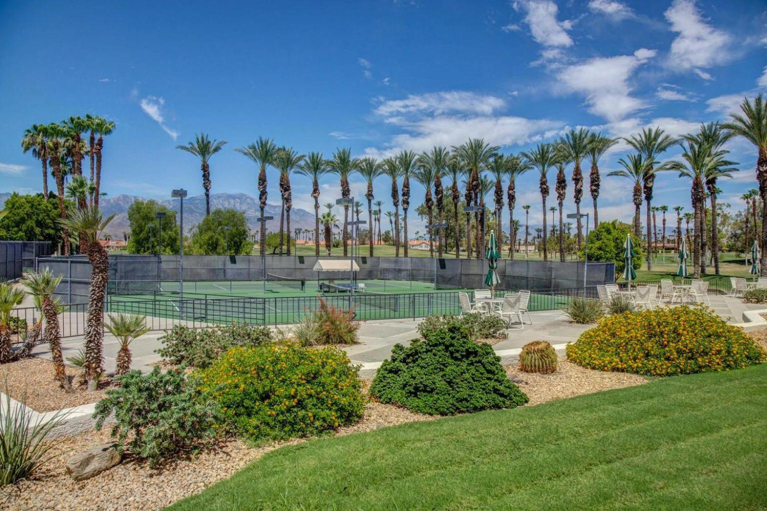 Idyll In The Desert - Immaculate Palm Desert Getaway エクステリア 写真